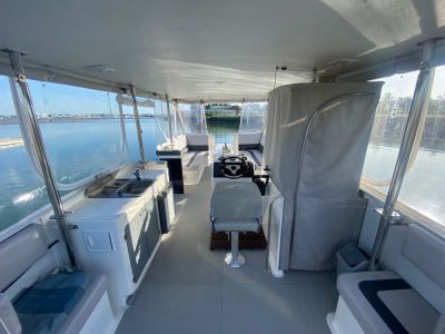 full interior view with toilet privacy up